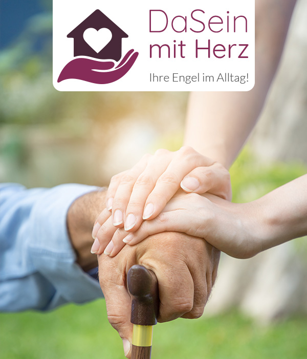 Alte Hände werden von jungen Händen gehalten